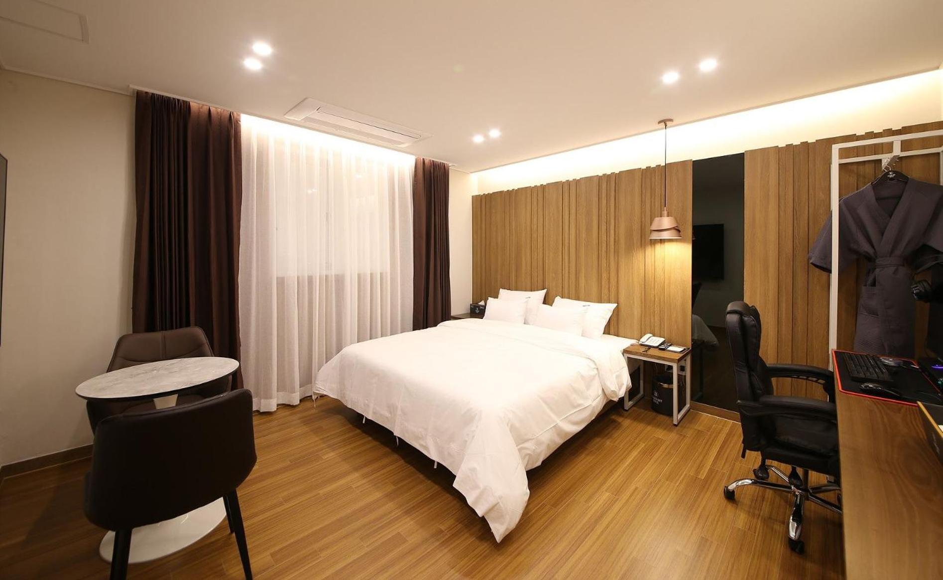 Brown Dot Hotel Sinan Gwangju Metropolitan City Exterior foto
